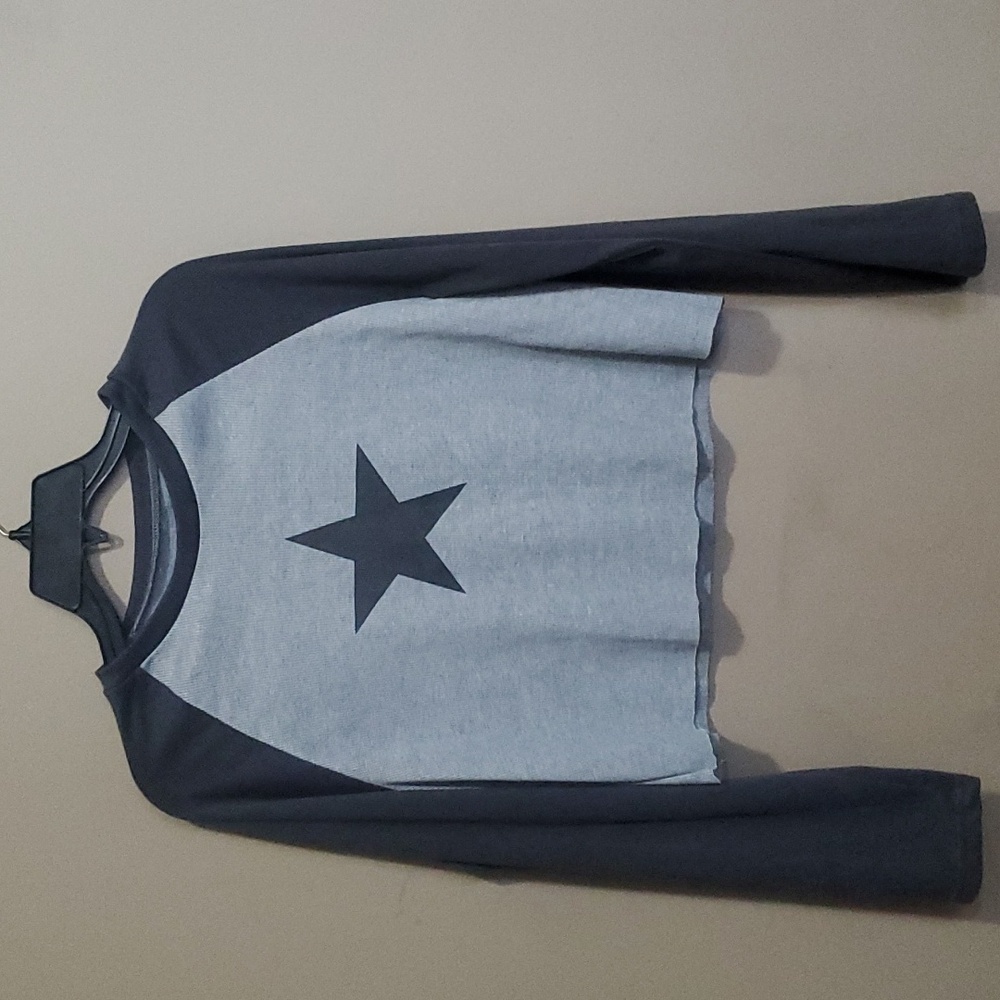 Crop top size medium